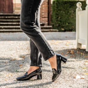 mocassin-polly-cuir-noir-les-pymprennelles